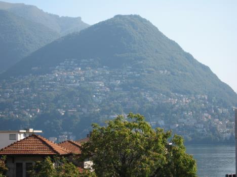 Lugano 014.jpg   22kb   26.03.2021 22:32:23